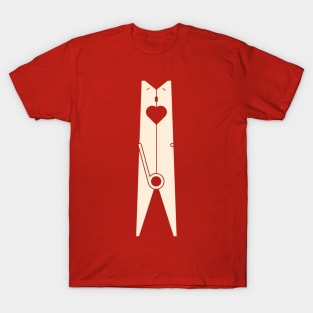 Clothespin kiss T-Shirt